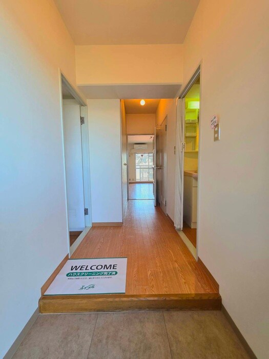 物件内観写真20　(玄関)