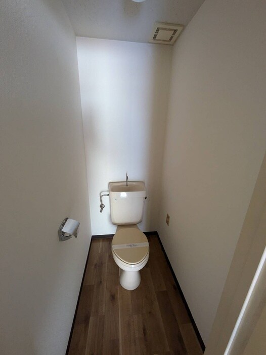 物件内観写真15　(トイレ)