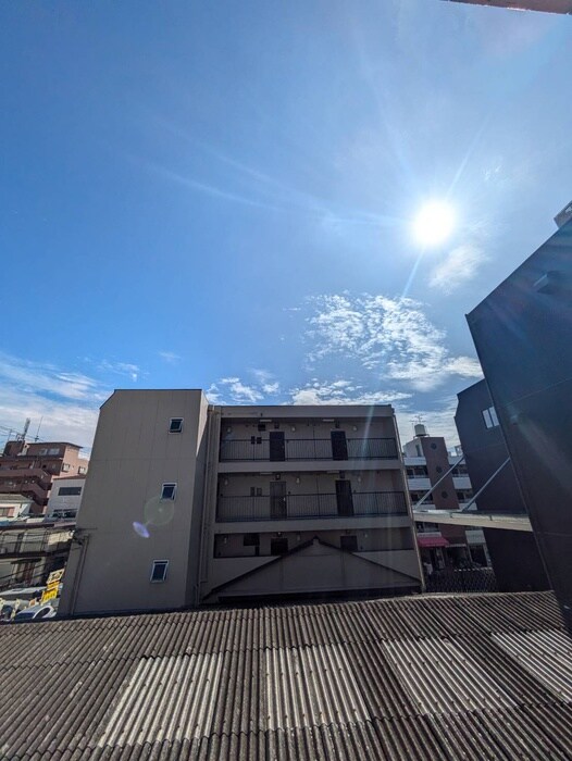 物件内観写真22　(室内からの展望)