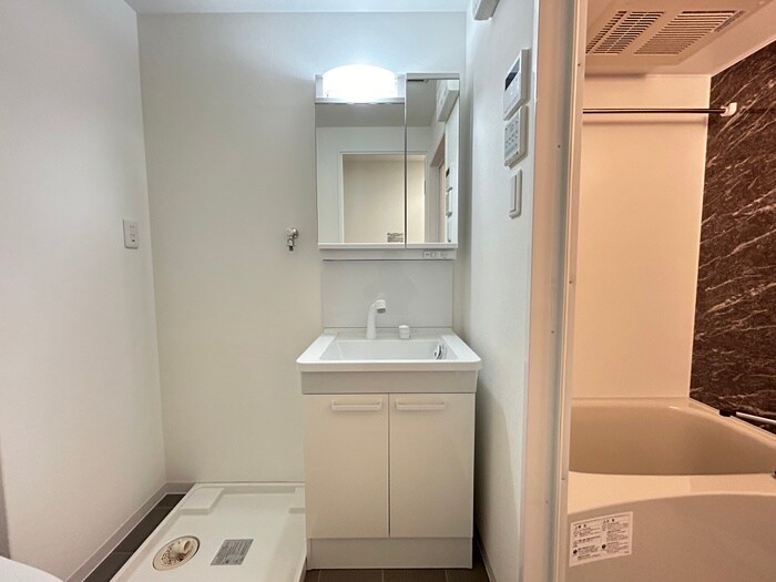 物件内観写真12　(洗面)