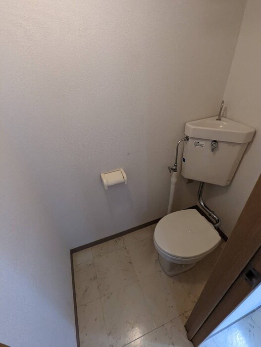 物件内観写真15　(トイレ)