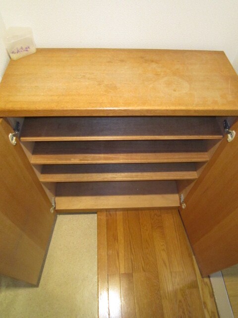 物件内観写真12　(靴箱)