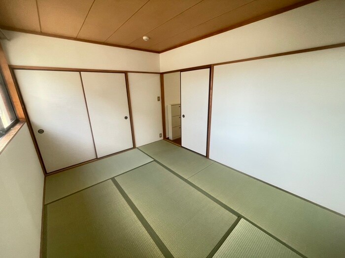 物件内観写真8　(居室)