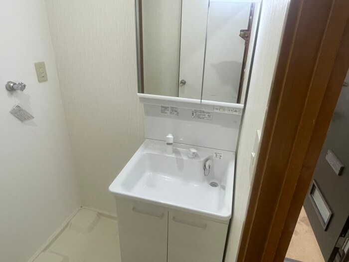 物件内観写真11　(洗面)