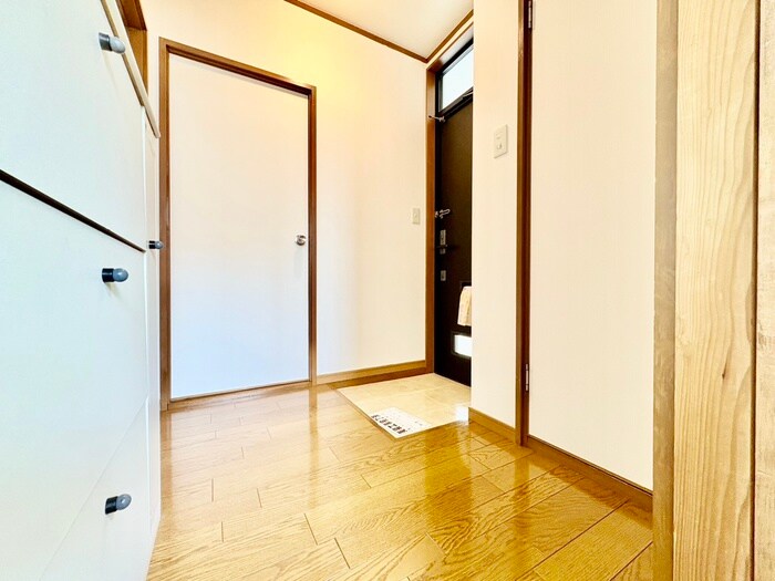 物件内観写真18　(廊下)