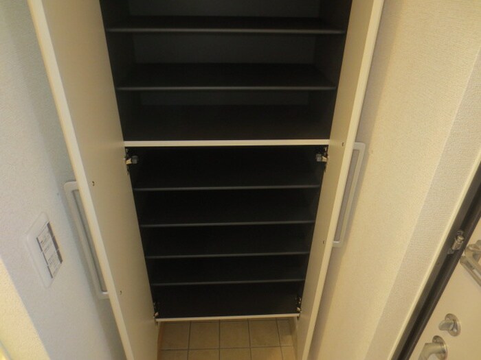 物件内観写真16　(靴箱)