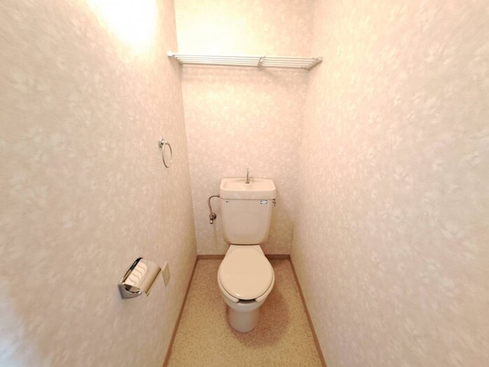 物件内観写真10　(トイレ)