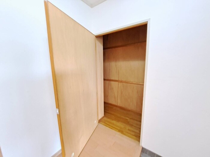 物件内観写真14　(収納)