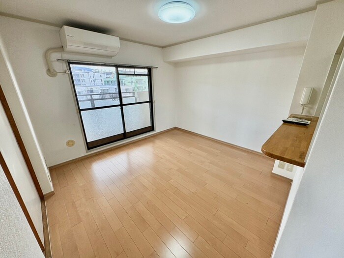 物件内観写真19　(居室)