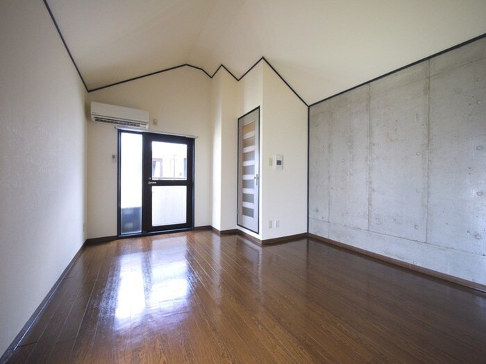 物件内観写真4　(居室)