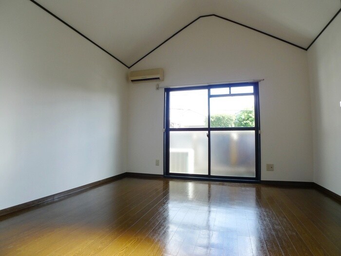 物件内観写真5　(居室)