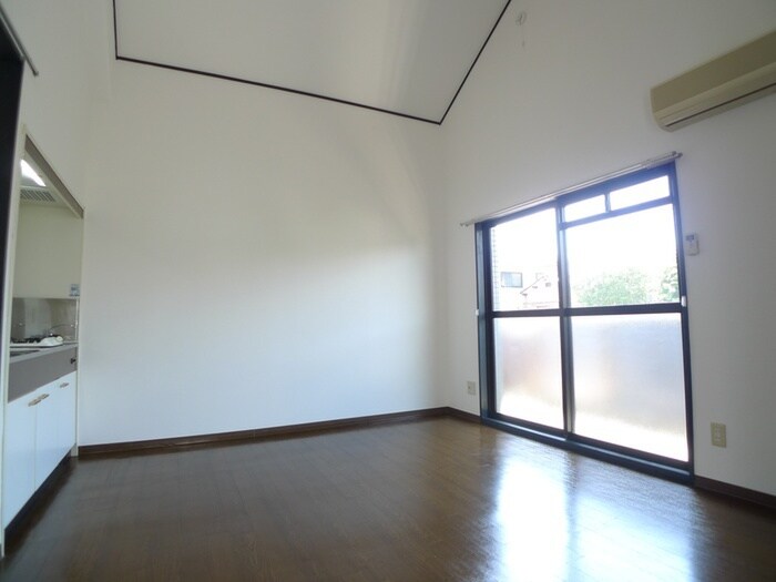 物件内観写真5　(居室)