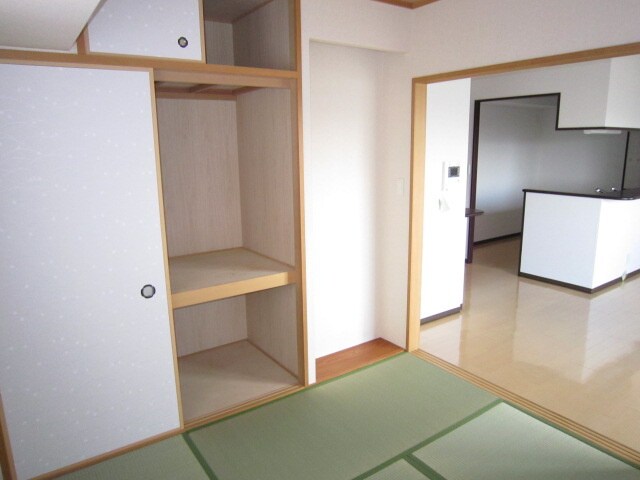 物件内観写真14　(居室)