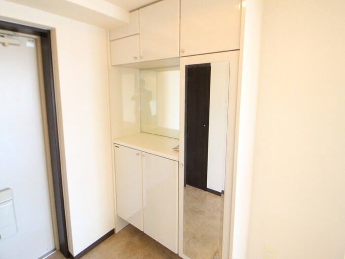 物件内観写真15　(靴箱)