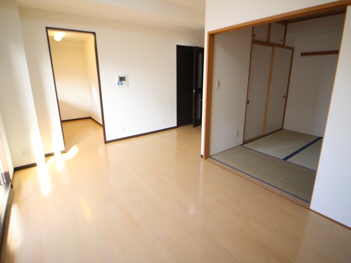 物件内観写真17　(居室)