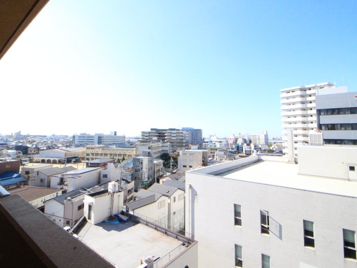 物件内観写真18　(室内からの展望)