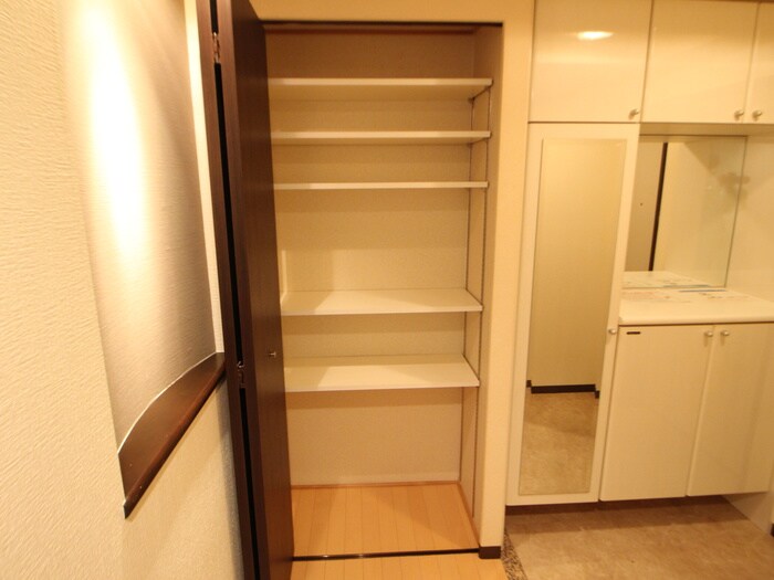 物件内観写真20　(収納)