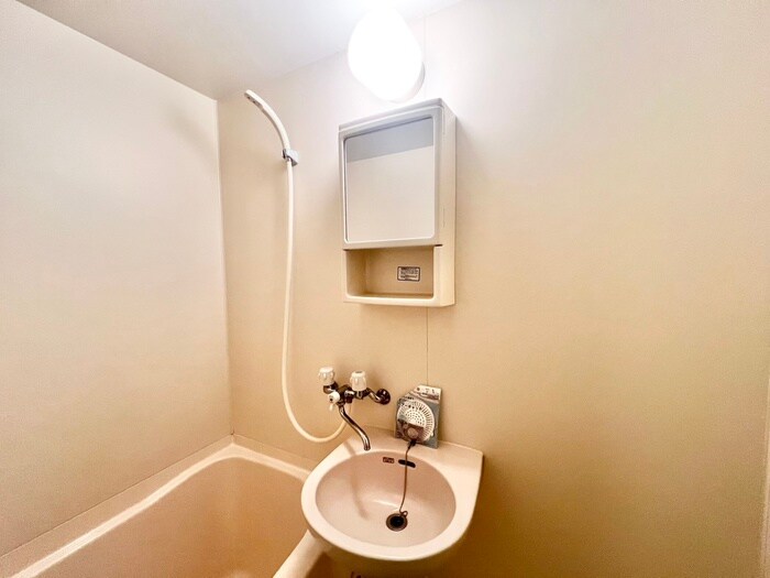 物件内観写真10　(洗面)