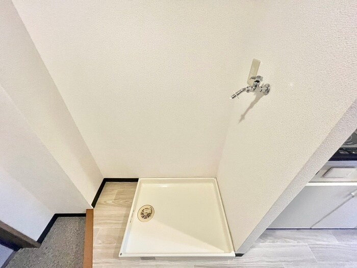 物件内観写真12　(洗濯機置場)