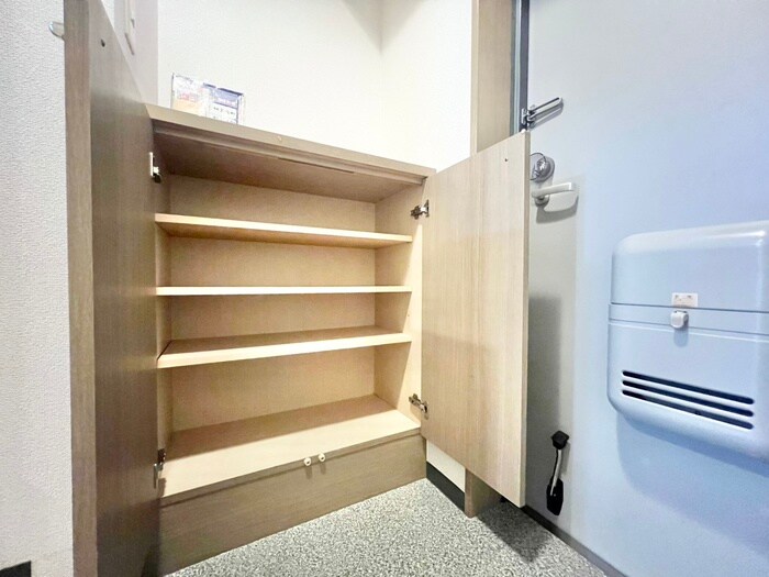 物件内観写真18　(靴箱)