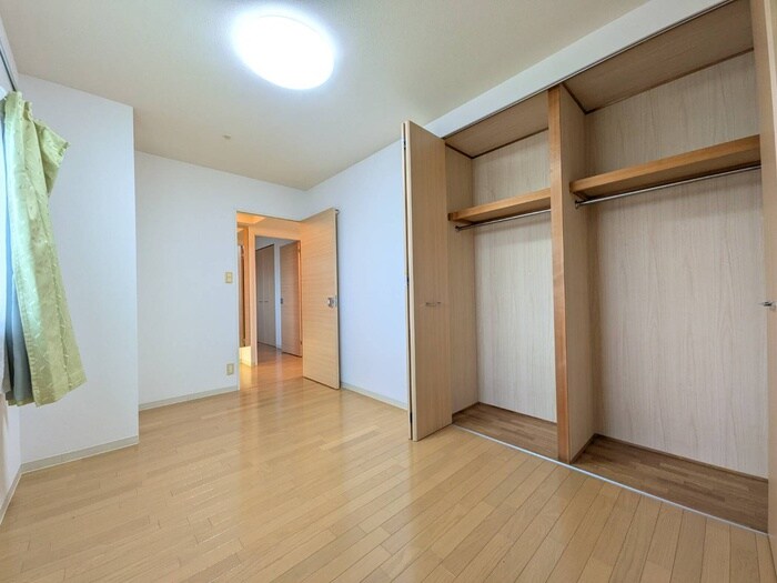 物件内観写真9　(居室)