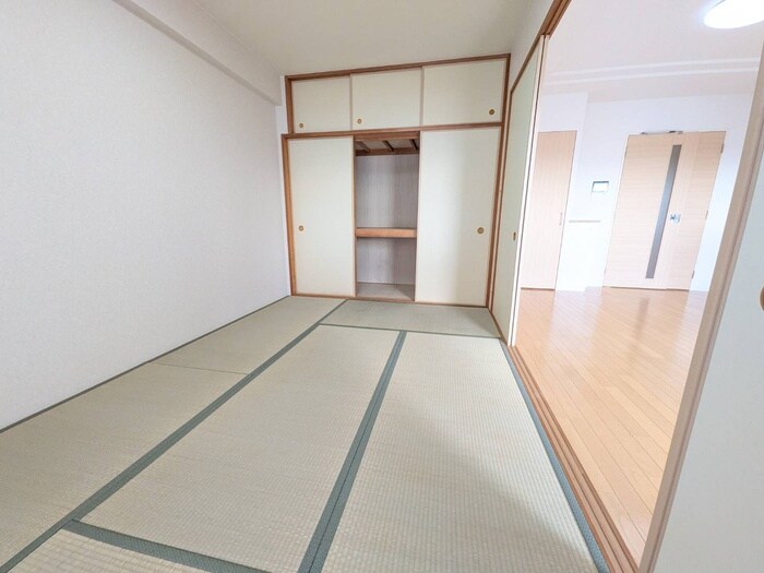 物件内観写真11　(居室)