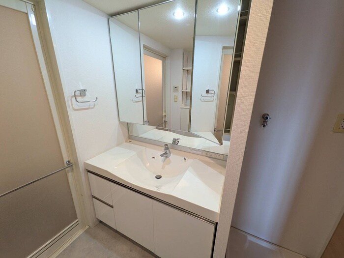 物件内観写真16　(洗面)