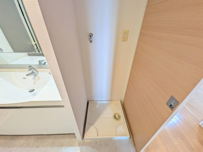 物件内観写真17　(洗濯機置場)