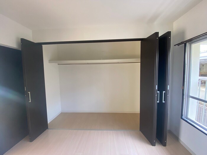 物件内観写真11　(収納)