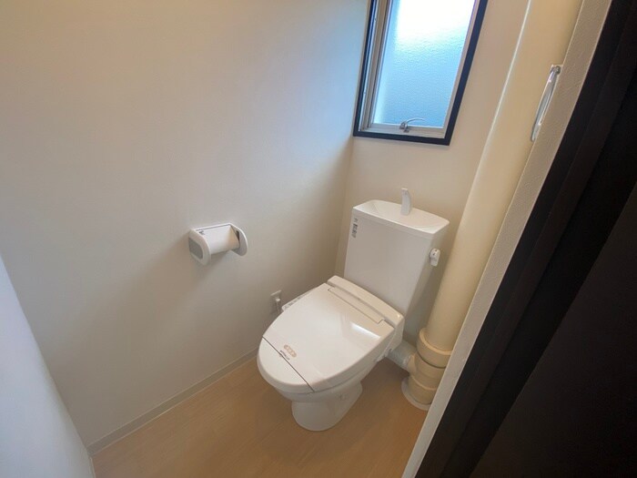 物件内観写真12　(トイレ)