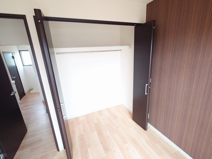 物件内観写真13　(収納)