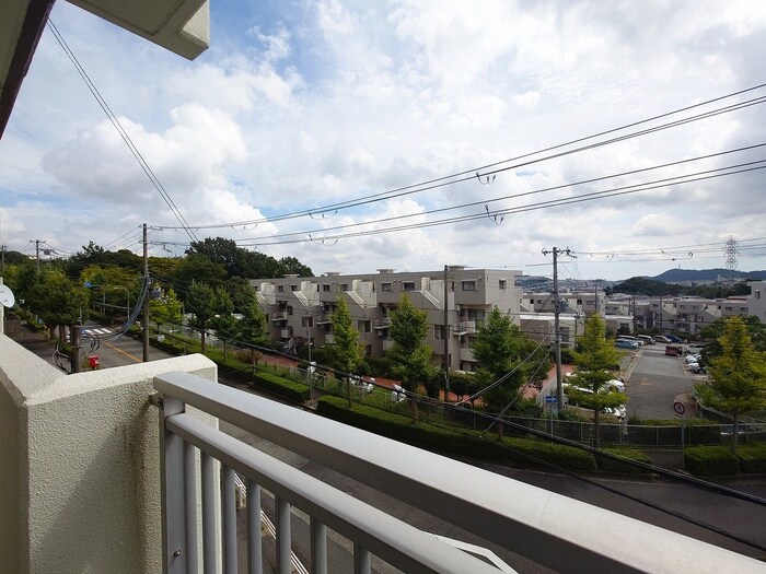 物件内観写真18　(室内からの展望)