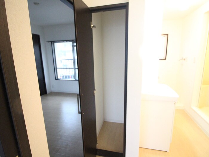 物件内観写真20　(収納)