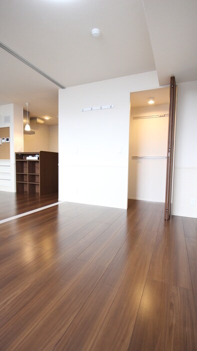 物件内観写真13　(居室)