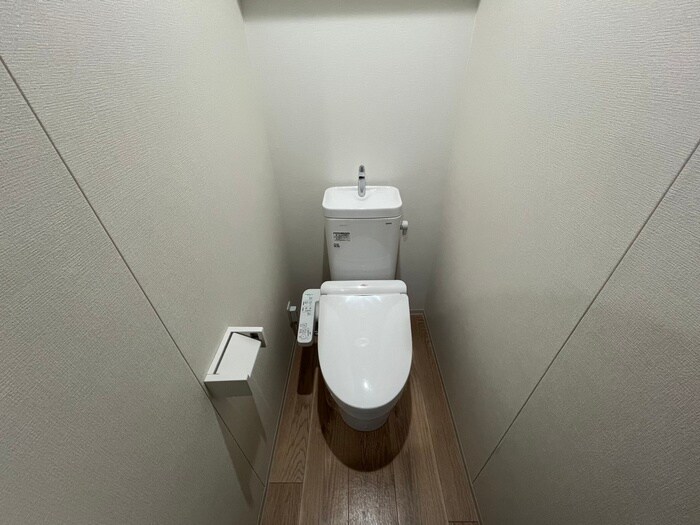 物件内観写真9　(トイレ)