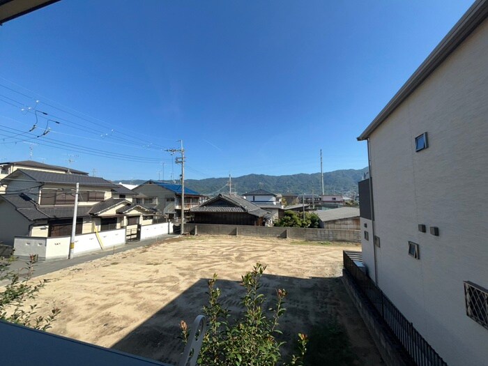 物件内観写真13　(室内からの展望)