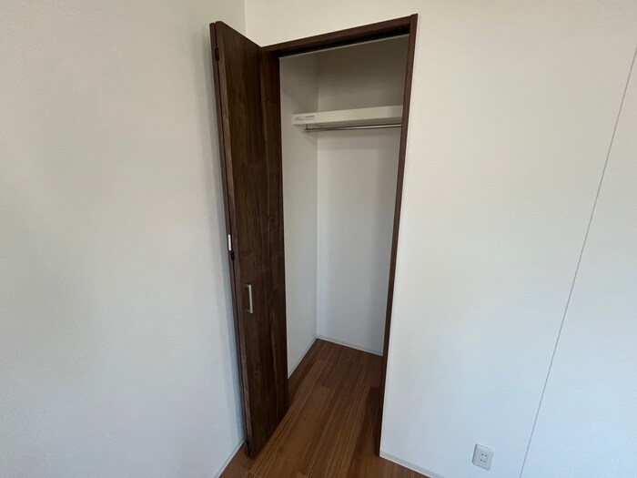 物件内観写真15　(収納)