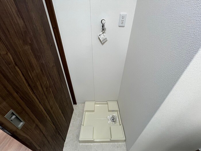 物件内観写真21　(洗濯機置場)