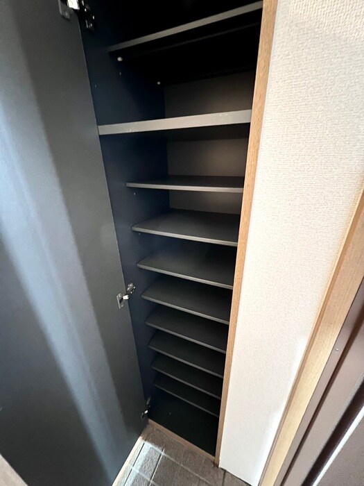 物件内観写真18　(靴箱)