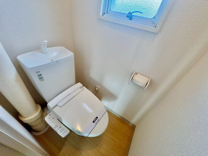 物件内観写真11　(トイレ)