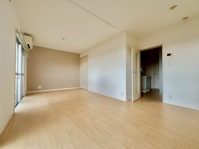 物件内観写真21　(居室)