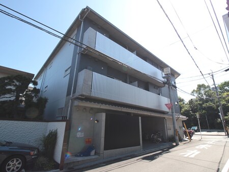 スリースターコート北山竹殿町外観写真