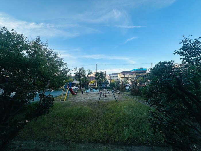 物件内観写真16　(室内からの展望)