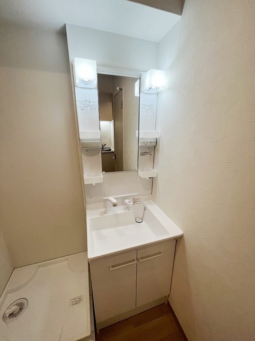 物件内観写真8　(洗面)