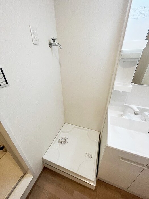 物件内観写真9　(洗濯機置場)