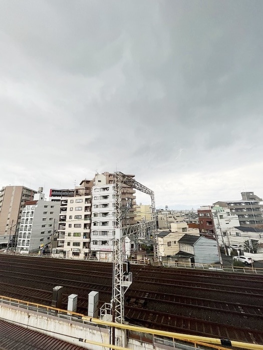 物件内観写真20　(室内からの展望)