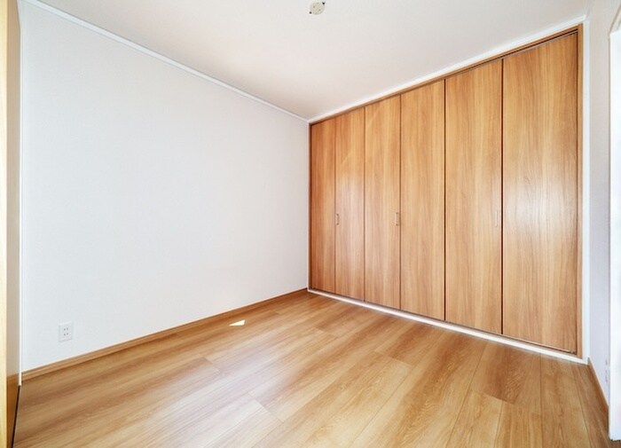 物件内観写真15　(収納)