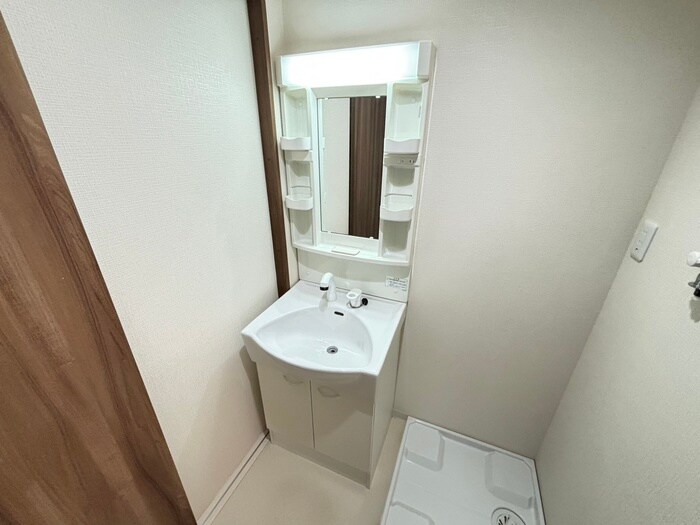 物件内観写真13　(洗面)