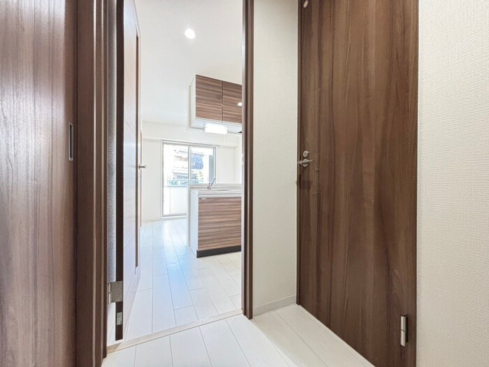 物件内観写真16　(廊下)