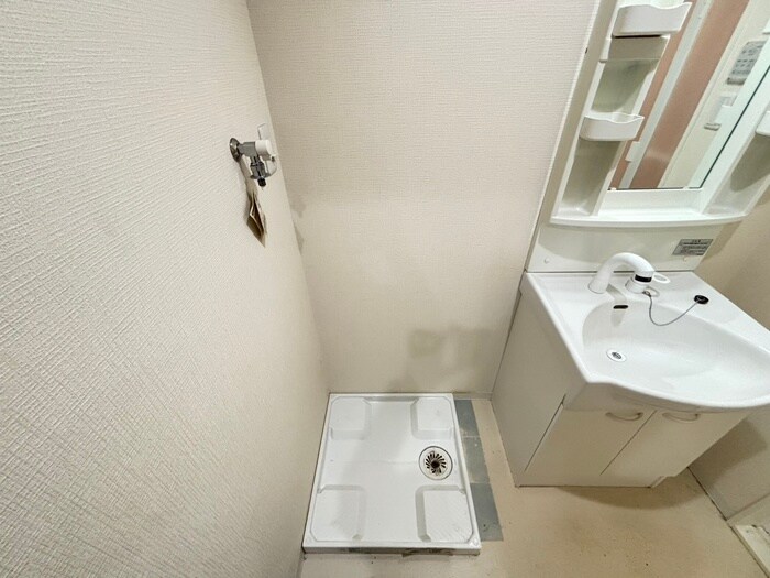 物件内観写真20　(洗濯機置場)